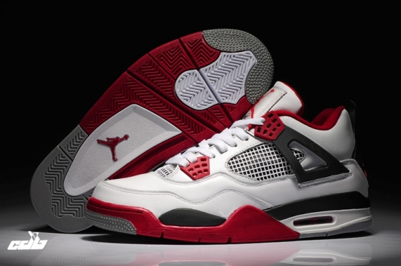 Air Jordan 4 Rouge Blanc Noir